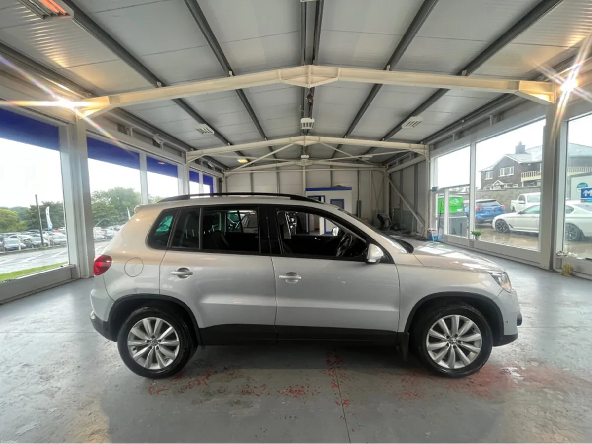 Volkswagen Tiguan LL 2.0 TDI MANUAL 6SPEED FWD 110 - Image 4