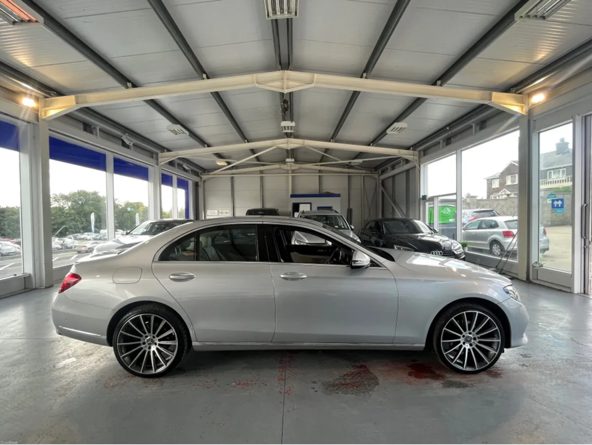 Mercedes-Benz E-Class 220 D 4DR AUTO - Image 4