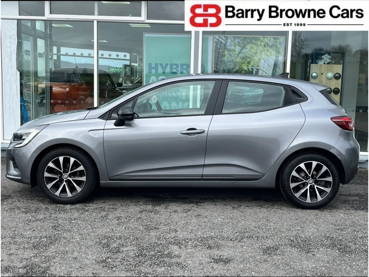 Renault Clio EQUILIBRE TCE 90 MY22.5 5 5DR - Image 4