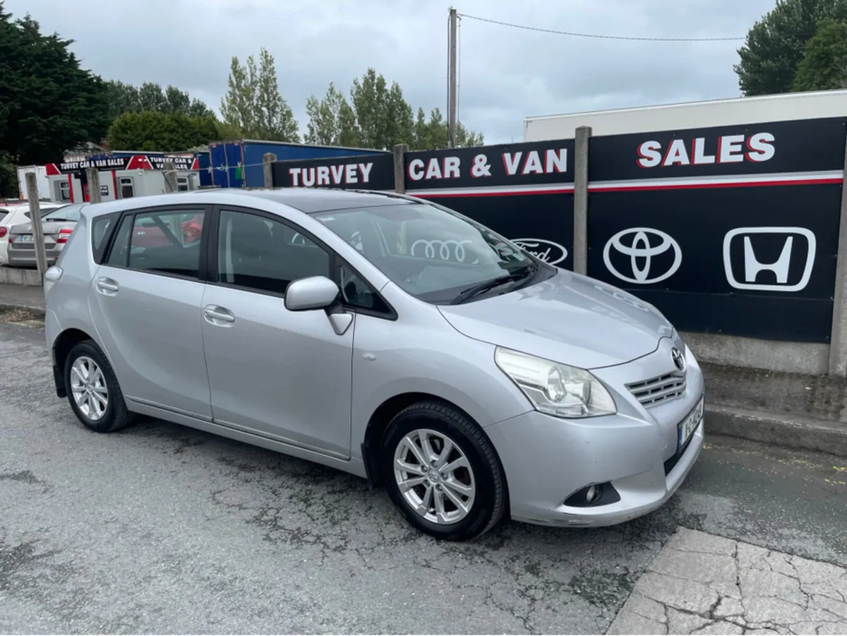 Toyota Verso TR D-4D 5DR 2.0 - Image 2