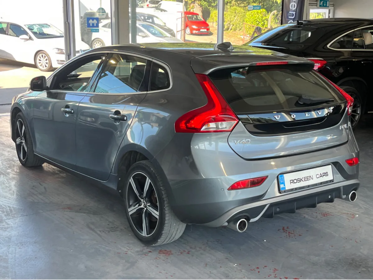 Volvo V40 R-DESIGN D2 - Image 6