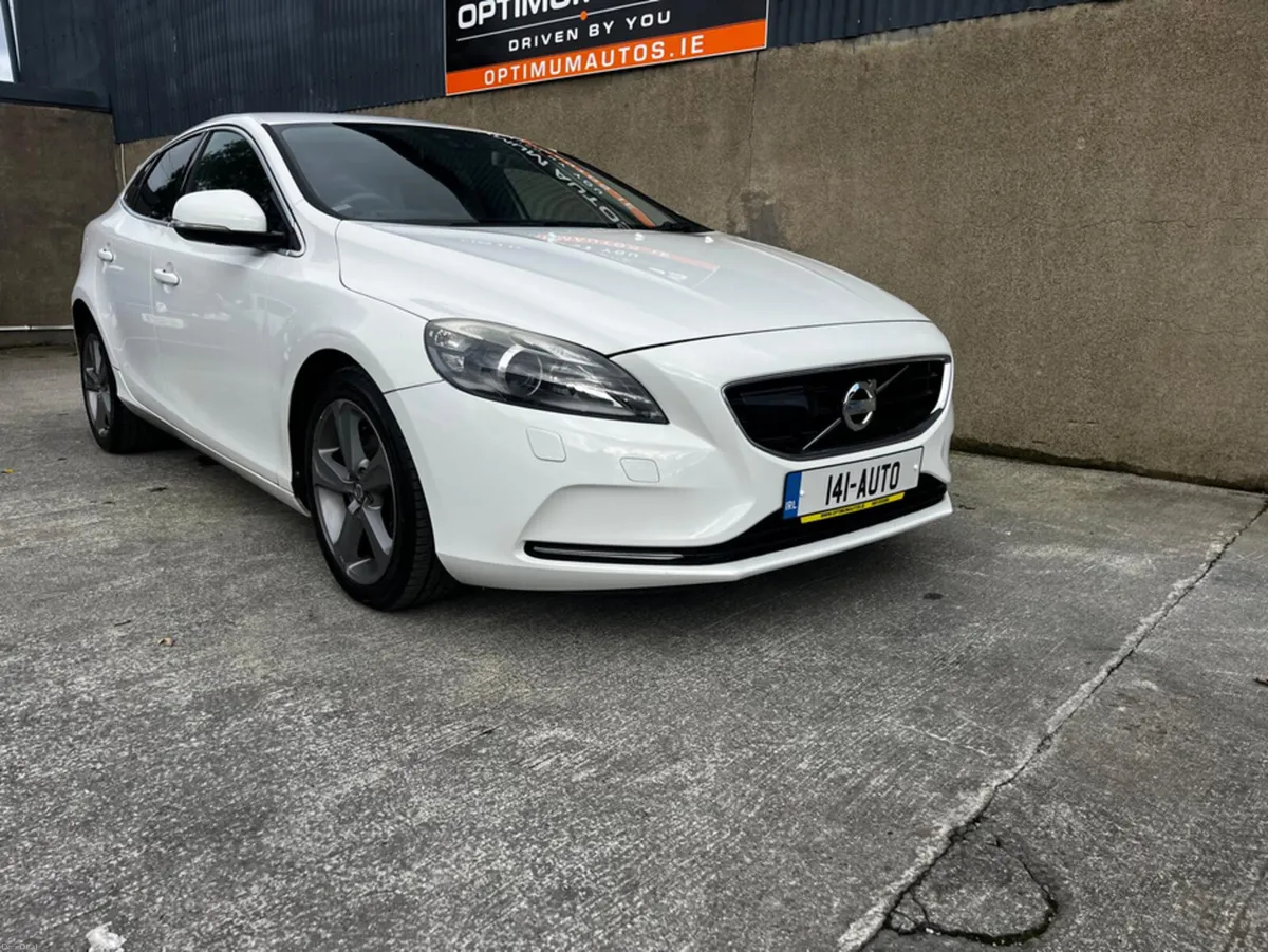 Volvo V40 Volvo V40 T4  1.6 petrol auto - Image 2