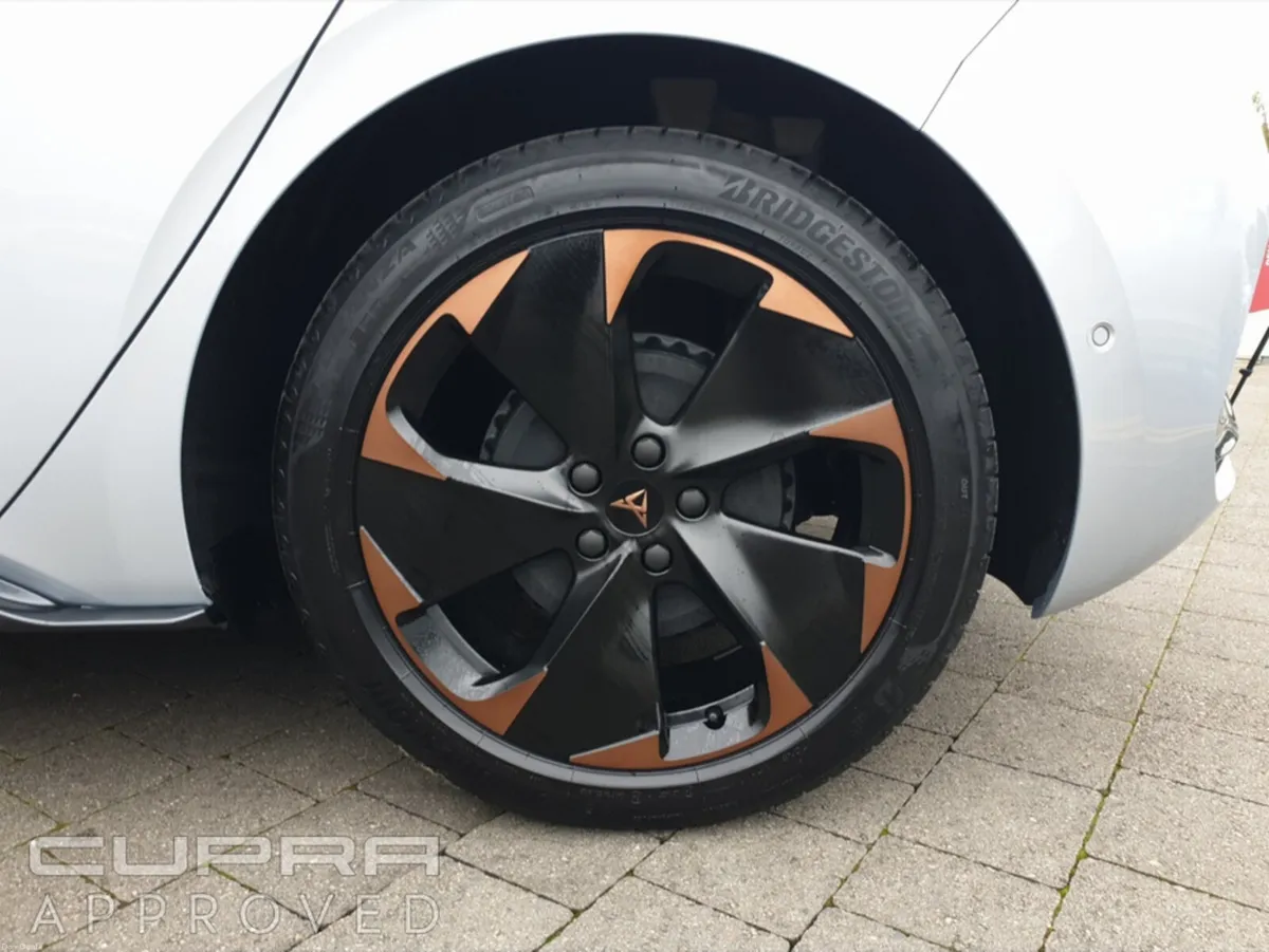 Cupra Born BORN e-Boost (231hp) 59kWh BEV - Image 6