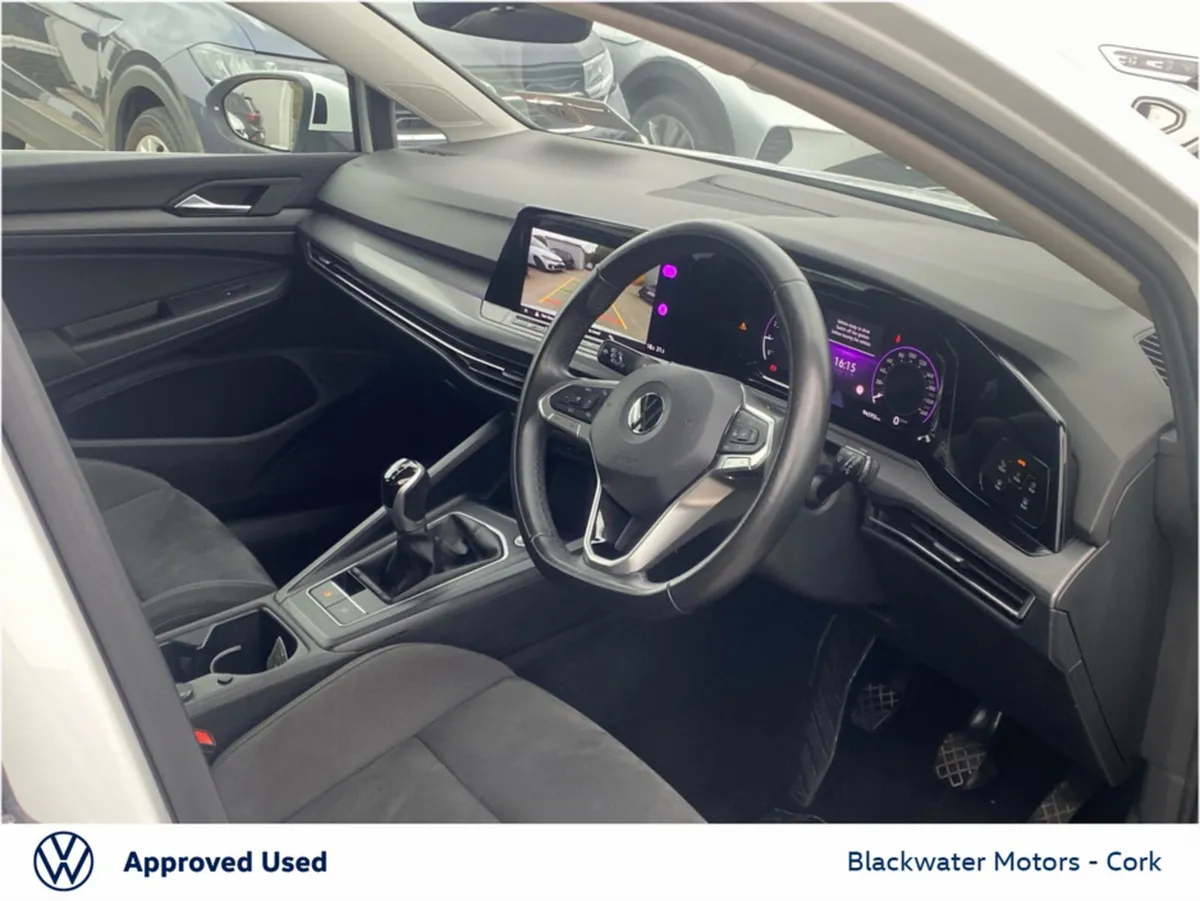 Volkswagen Golf 1.5TSI 130BHP 5DR STYLE - Image 4