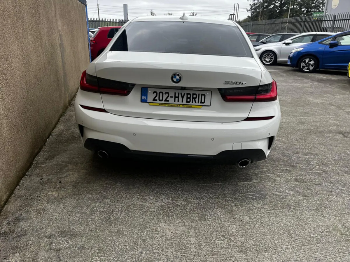 BMW 3-Series 330E M SPORT PLUG IN HYBRID - Image 3