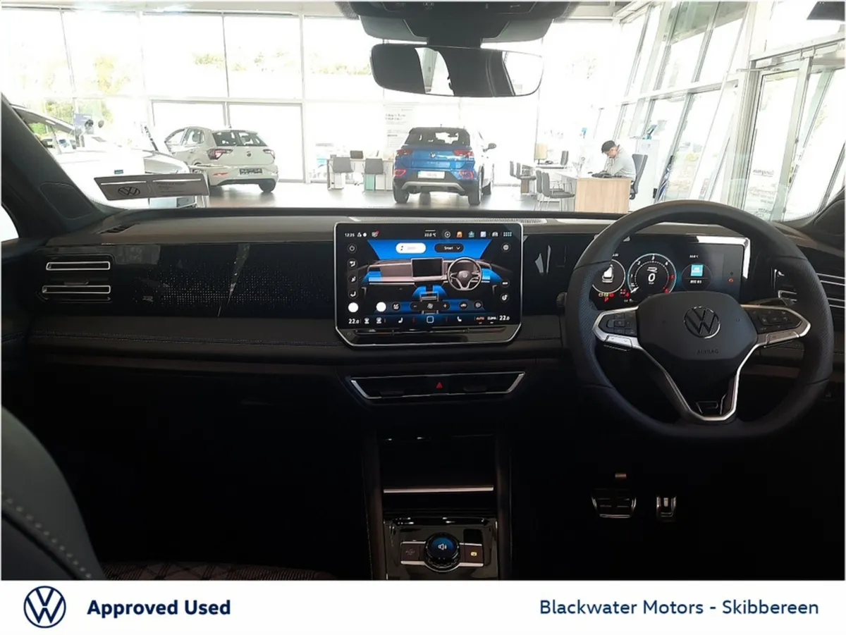 Volkswagen Tiguan R-LINE 2.0TDI 150BHP R-LINE WITH - Image 3
