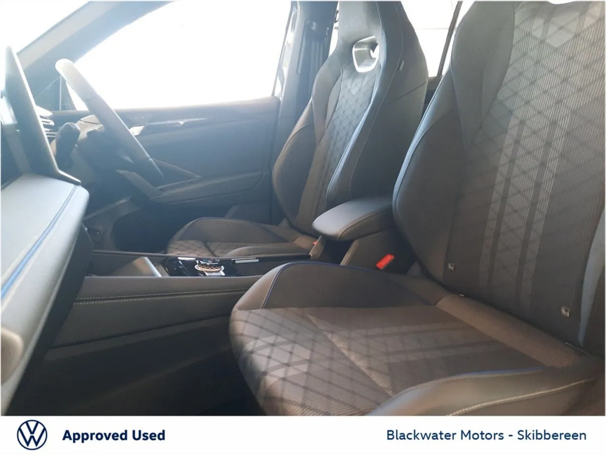 Volkswagen Tiguan R-LINE 2.0TDI 150BHP R-LINE WITH - Image 4