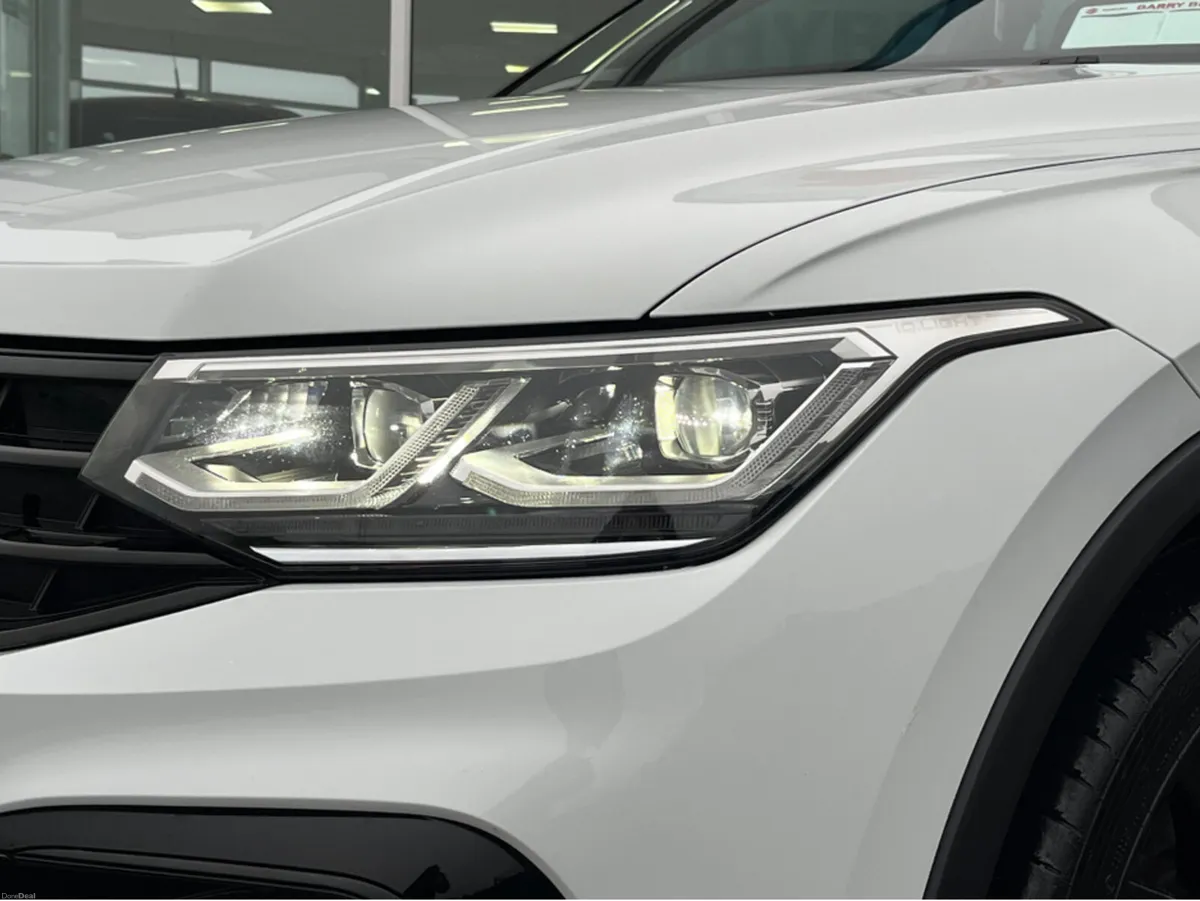 Volkswagen Tiguan R-LINE TDI 4MOTION DSG - Image 3