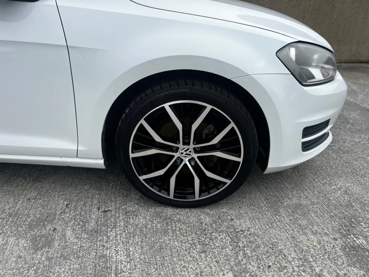 Volkswagen Golf Vw Golf 1.2  Brand new  17" al - Image 3