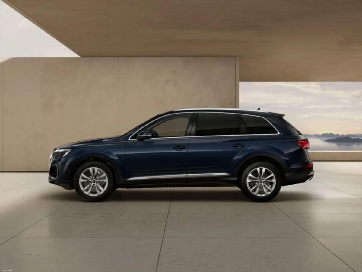 Audi Q7 SUV SE TFSI E QUATTRO AUTOMATIC - Image 4