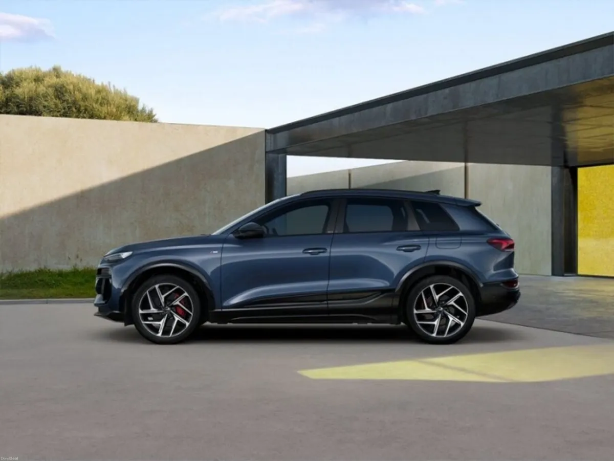 Audi Q6 e-tron SPORTBACK S-LINE E-TRON PERFORMANCE - Image 4