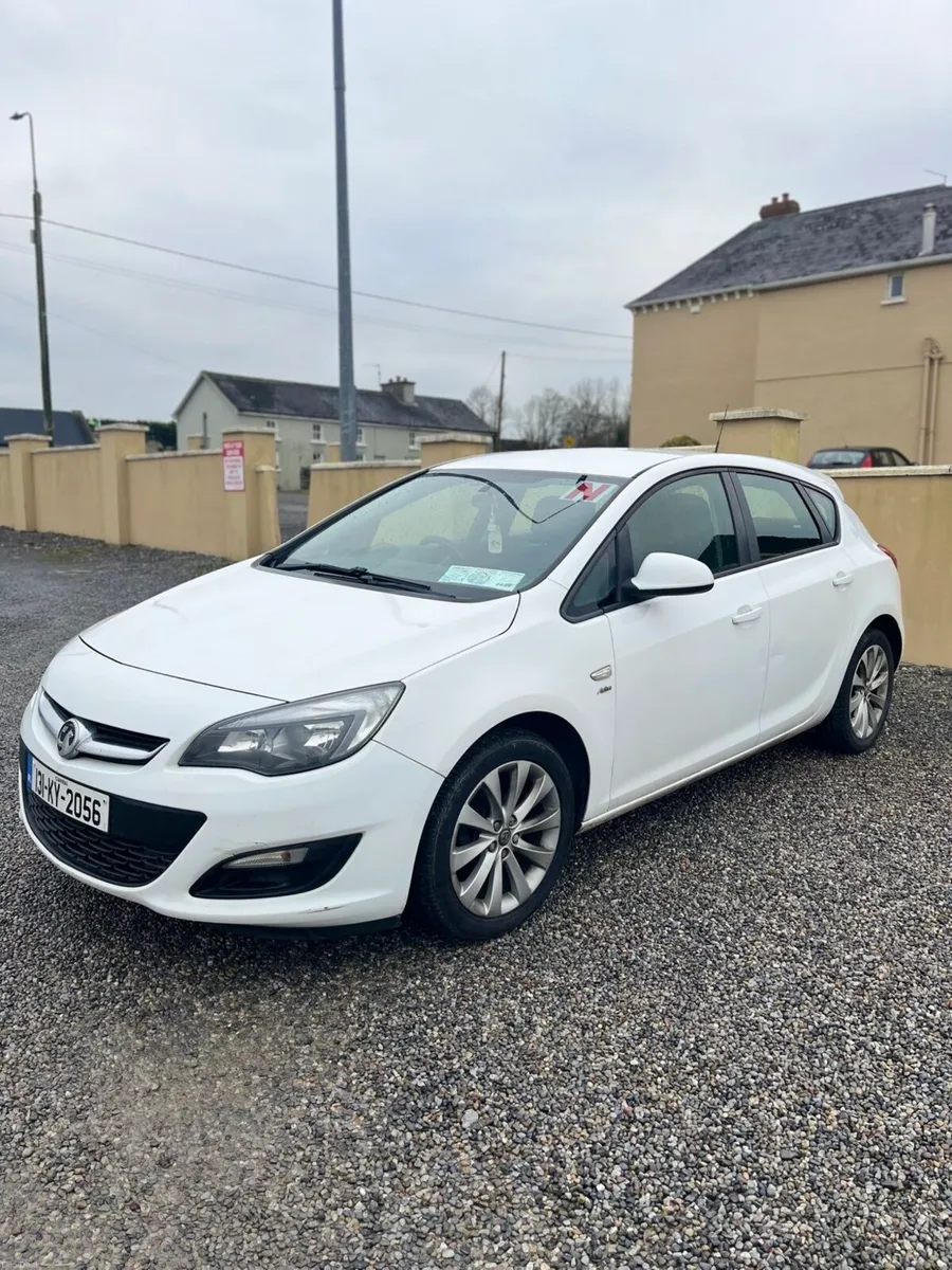 **Vauxhall Astra 1.4 Petrol** LONG NCT - Image 3
