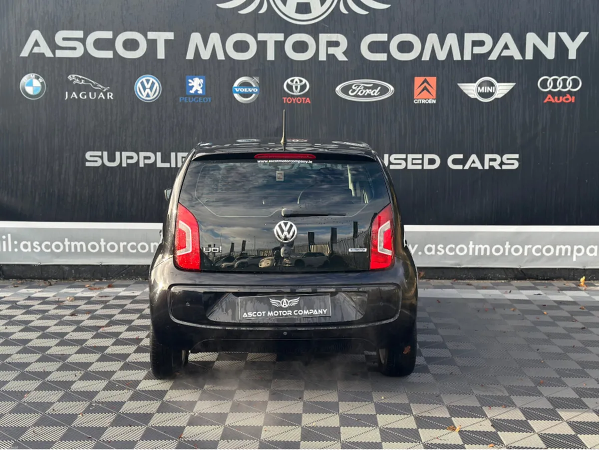 Volkswagen up! Auto - Image 2