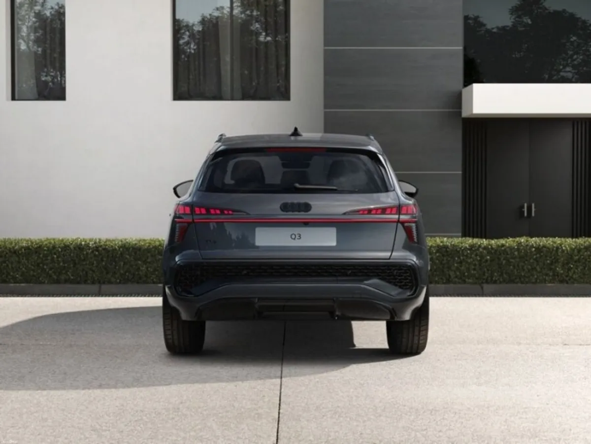 Audi Q3 SUV 1.5TFSI 150BHP S-LINE AUTOMATIC - Image 6