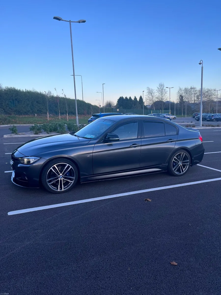 BMW 320 Diesel M Sport Automatic Shadow Edition - Image 2