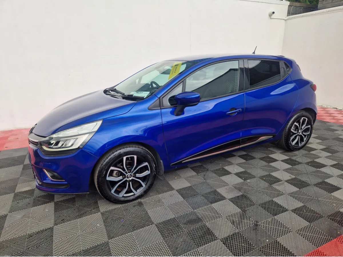 Renault Clio LUTICIA ZEN EDITION 1.2 PETROL AUTOMA - Image 4