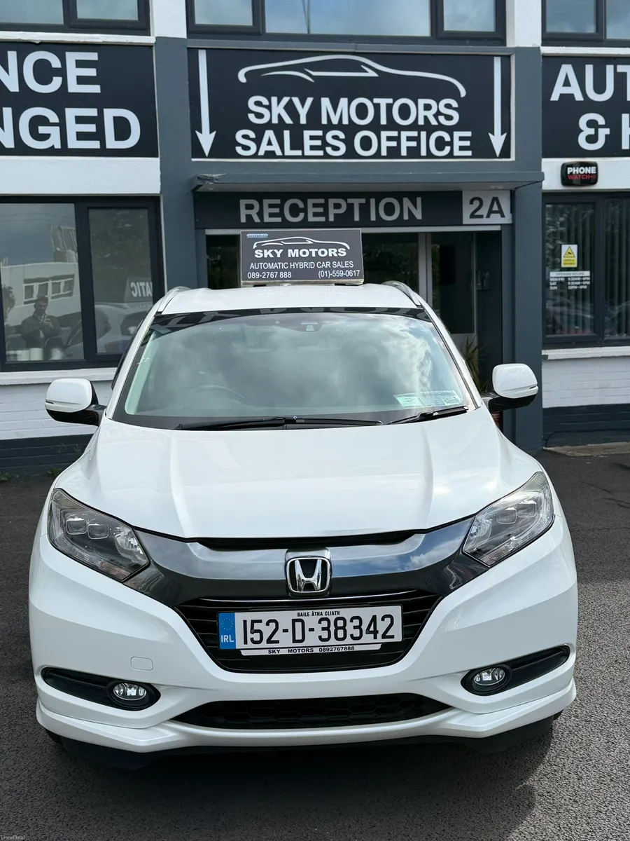 2015 Honda HRV/Vezel 1.5 auto hybrid,Full Leather - Image 2