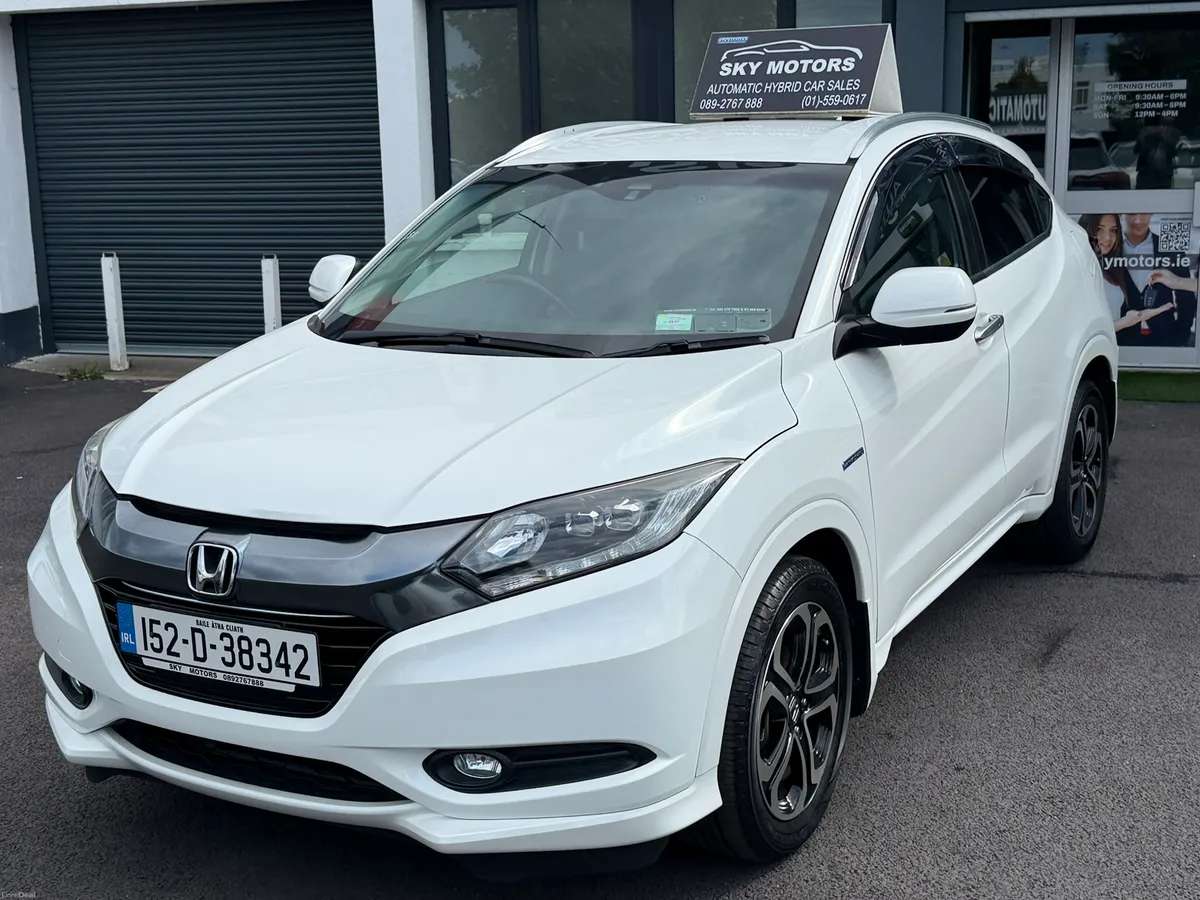 2015 Honda HRV/Vezel 1.5 auto hybrid,Full Leather - Image 4