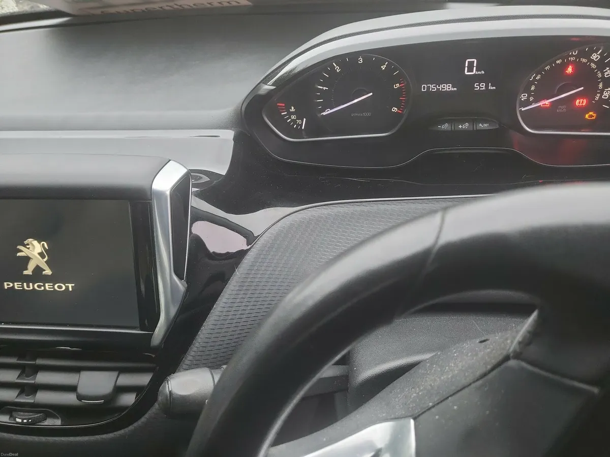 Peugeot 2008 2016 dsl{deposit taken] - Image 4