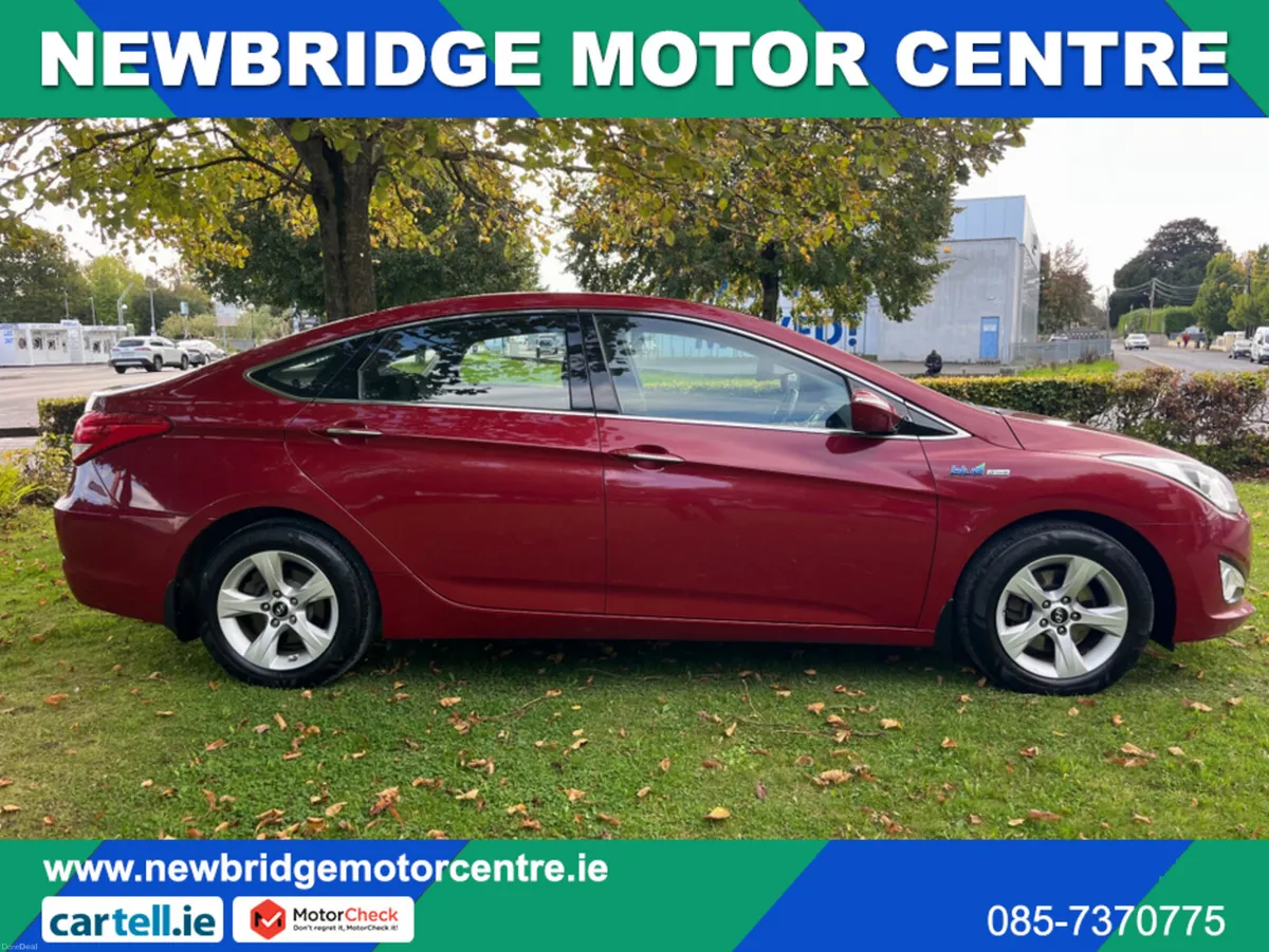 Hyundai i40 EXECUTIVE 4DR NEW NCT - Image 3