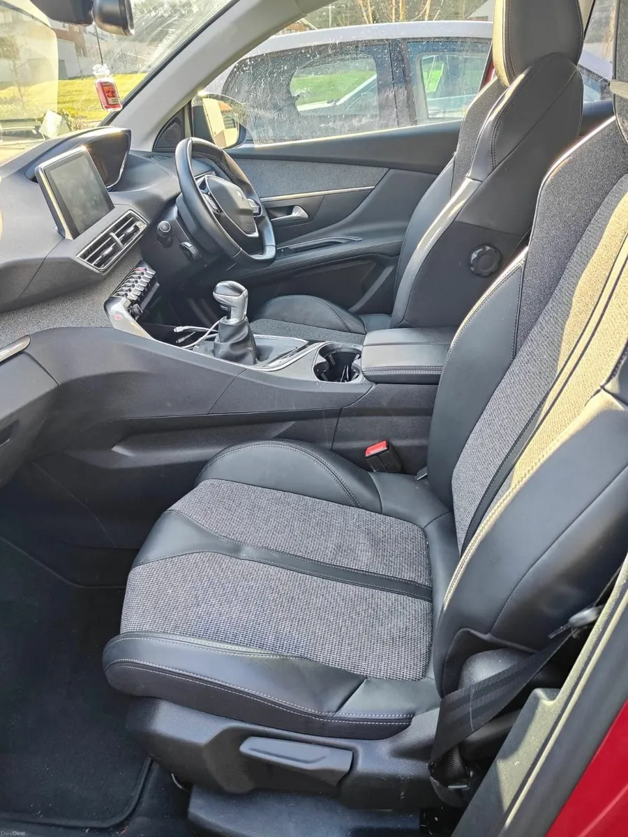 Peugeot 3008 2020 - Image 3