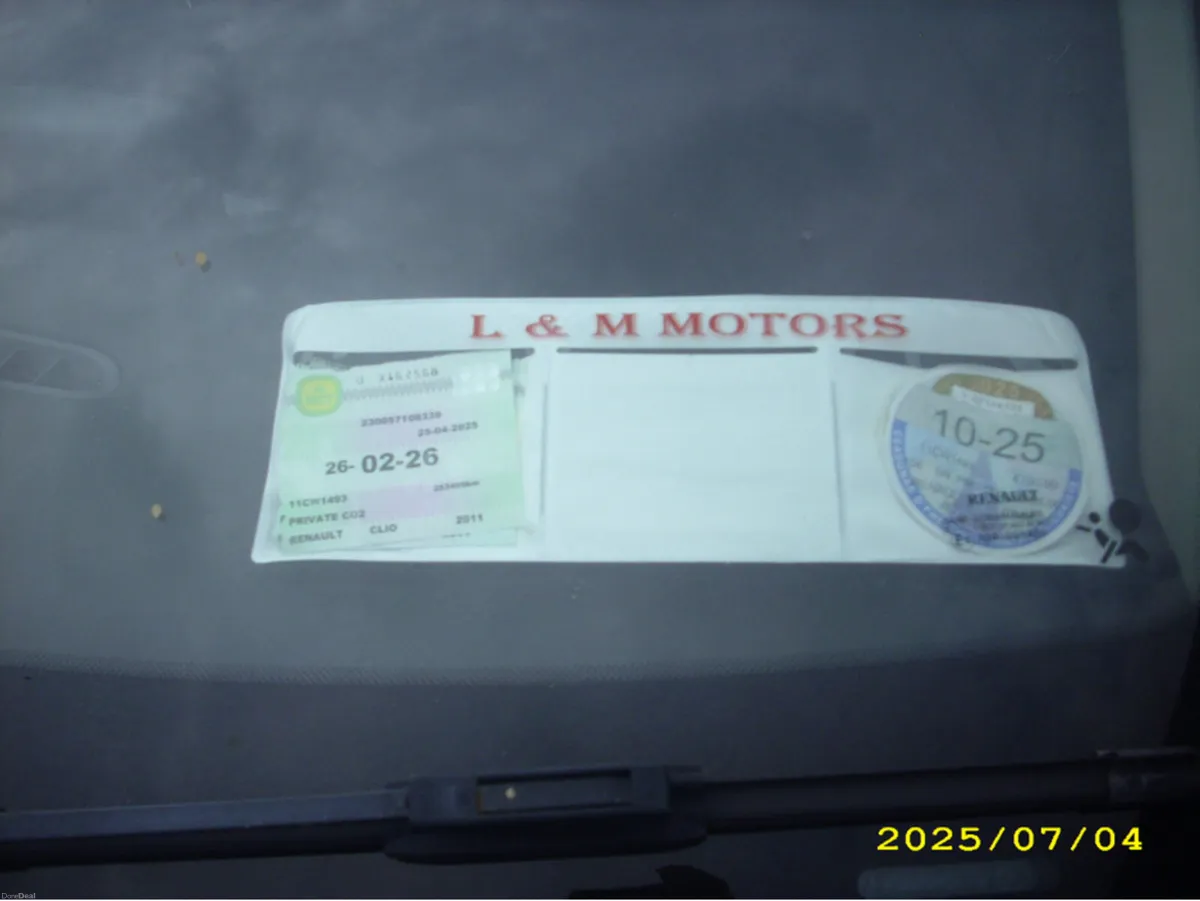 Renault Clio III 1.5 DCI 90 TOMTOM 4DR - Image 3
