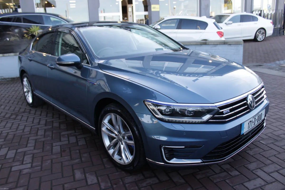 1.4 GTE PLUG IN HYBRID 4DR SALOON /1 OWNER 48420KM - Image 2