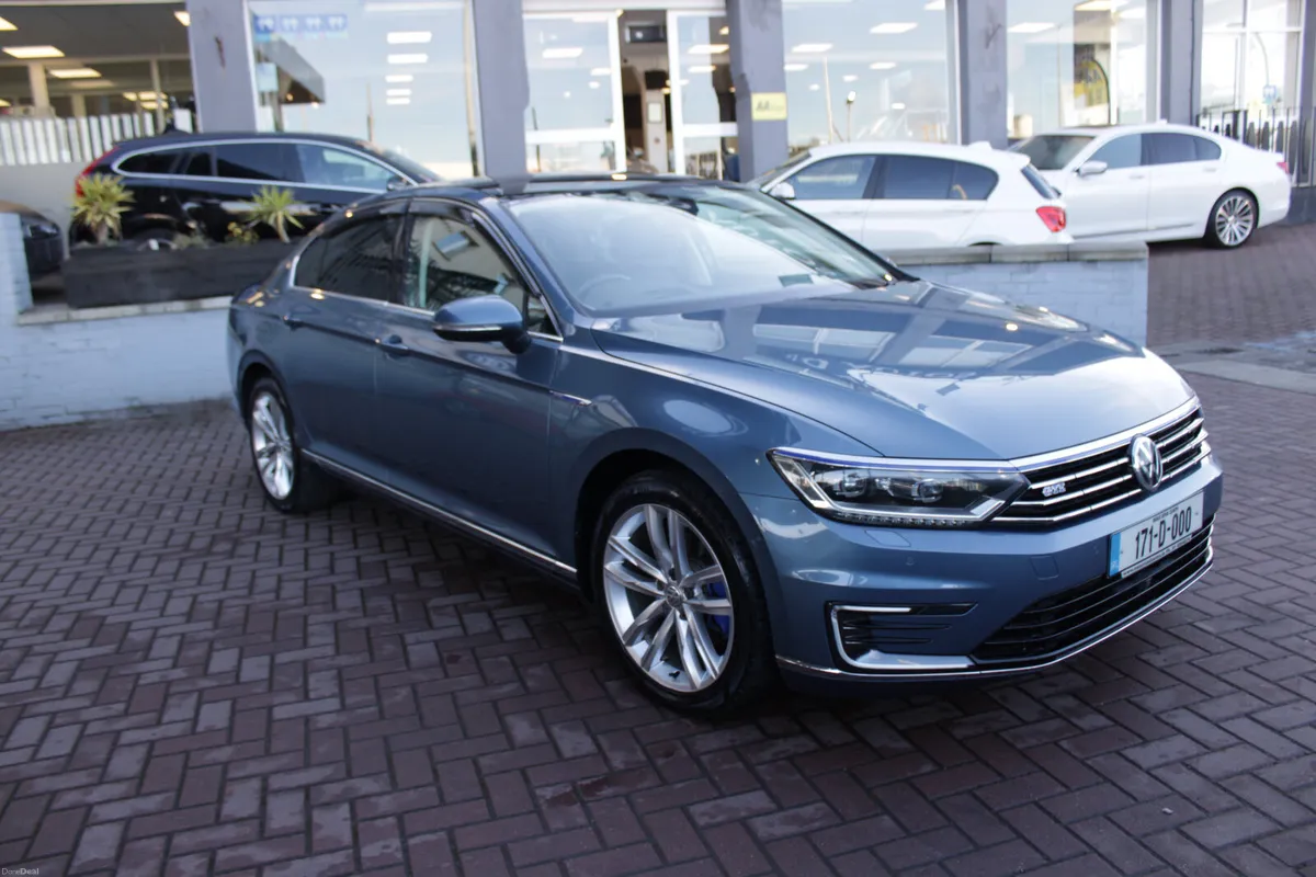 1.4 GTE PLUG IN HYBRID 4DR SALOON /1 OWNER 48420KM - Image 1