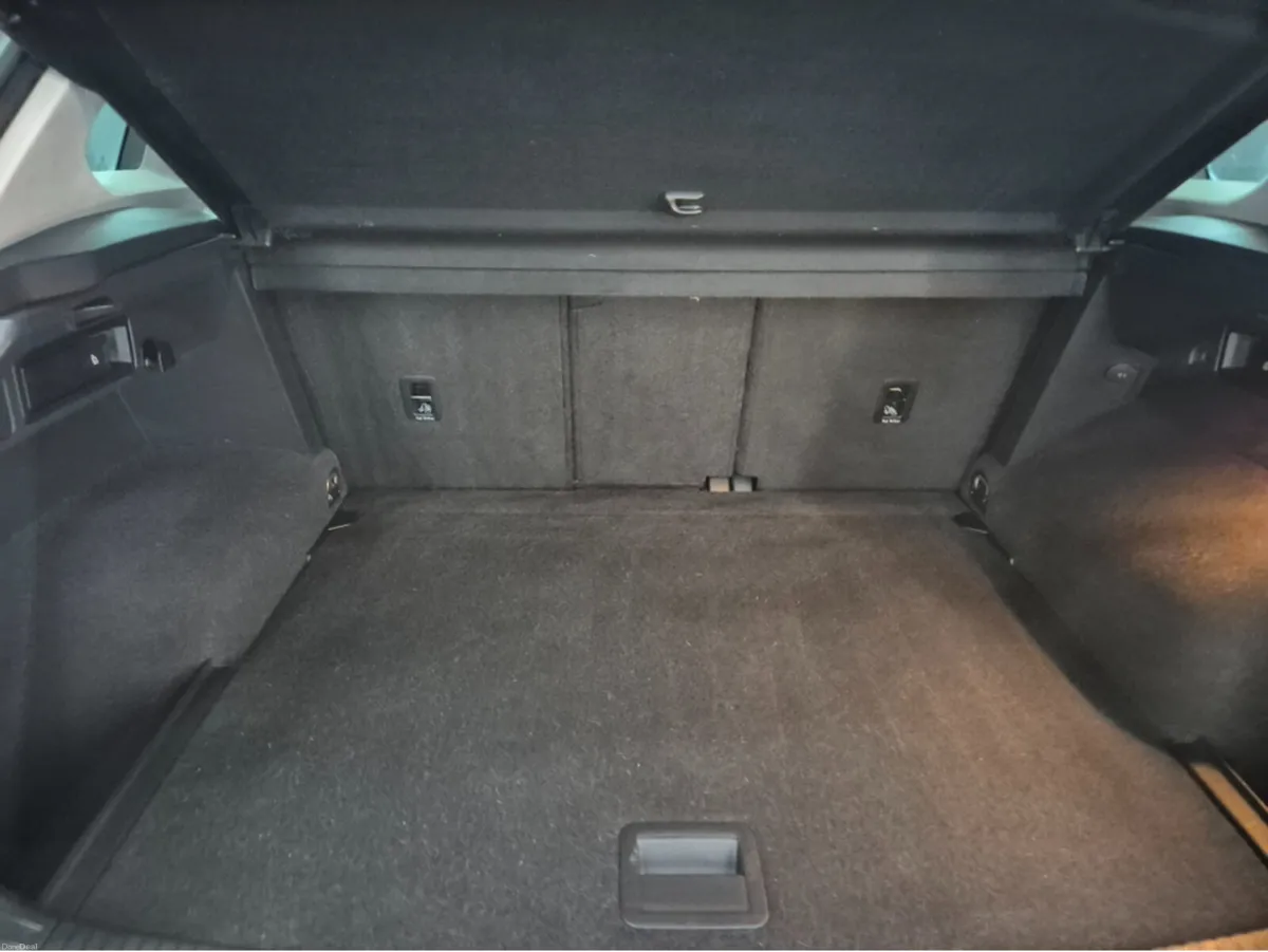 Volkswagen Tiguan CL 2.0 TDI MANUAL 6SPEED FWD 115 - Image 4