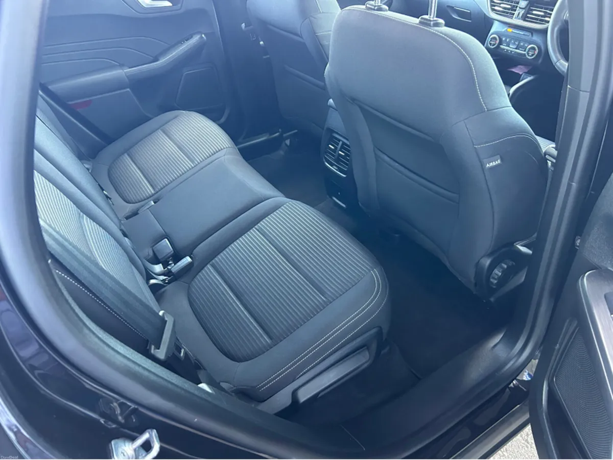 Ford Kuga TITANIUM 2.5 PHEV 225 S6.2 CT 4DR - Image 2