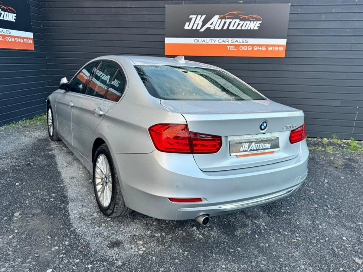 BMW 3-Series 2.0D LUXURY ED AUTO - Image 3