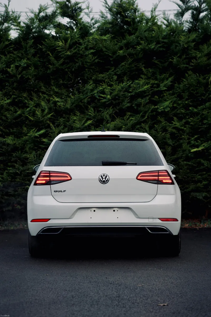 🌟Volkswagen Golf 1.4 TSI Highline 2018🌟 - Image 3