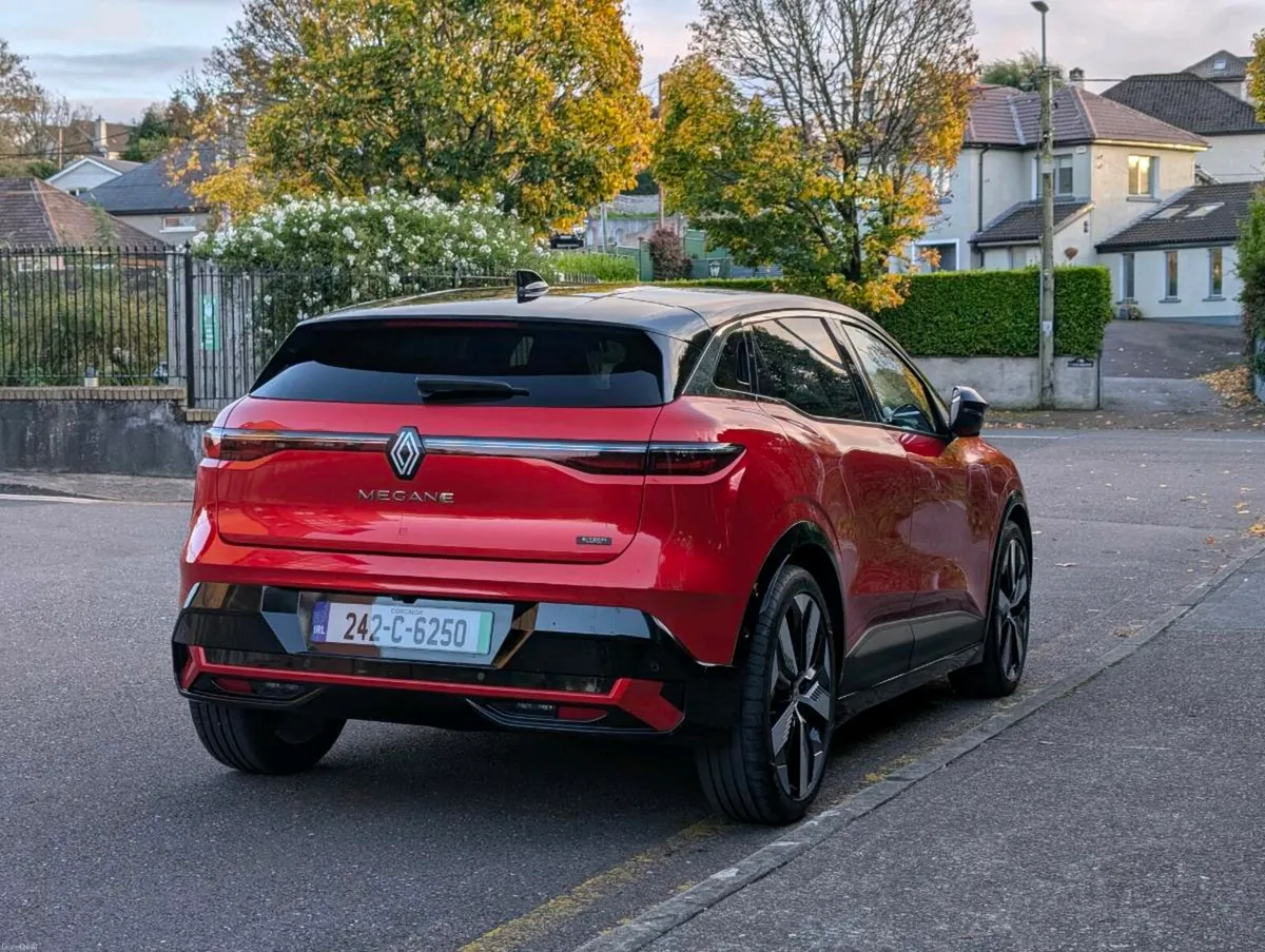 Renault Megane E-Tech Techno EV60 2024 - Image 3