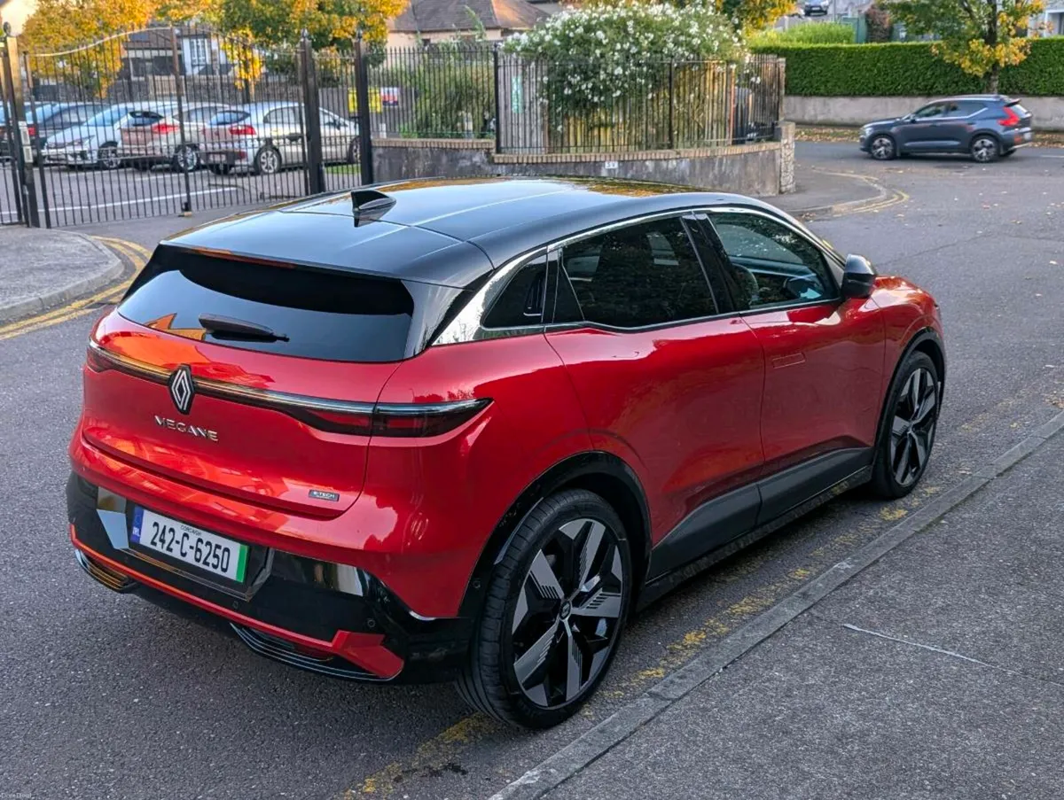 Renault Megane E-Tech Techno EV60 2024 - Image 6