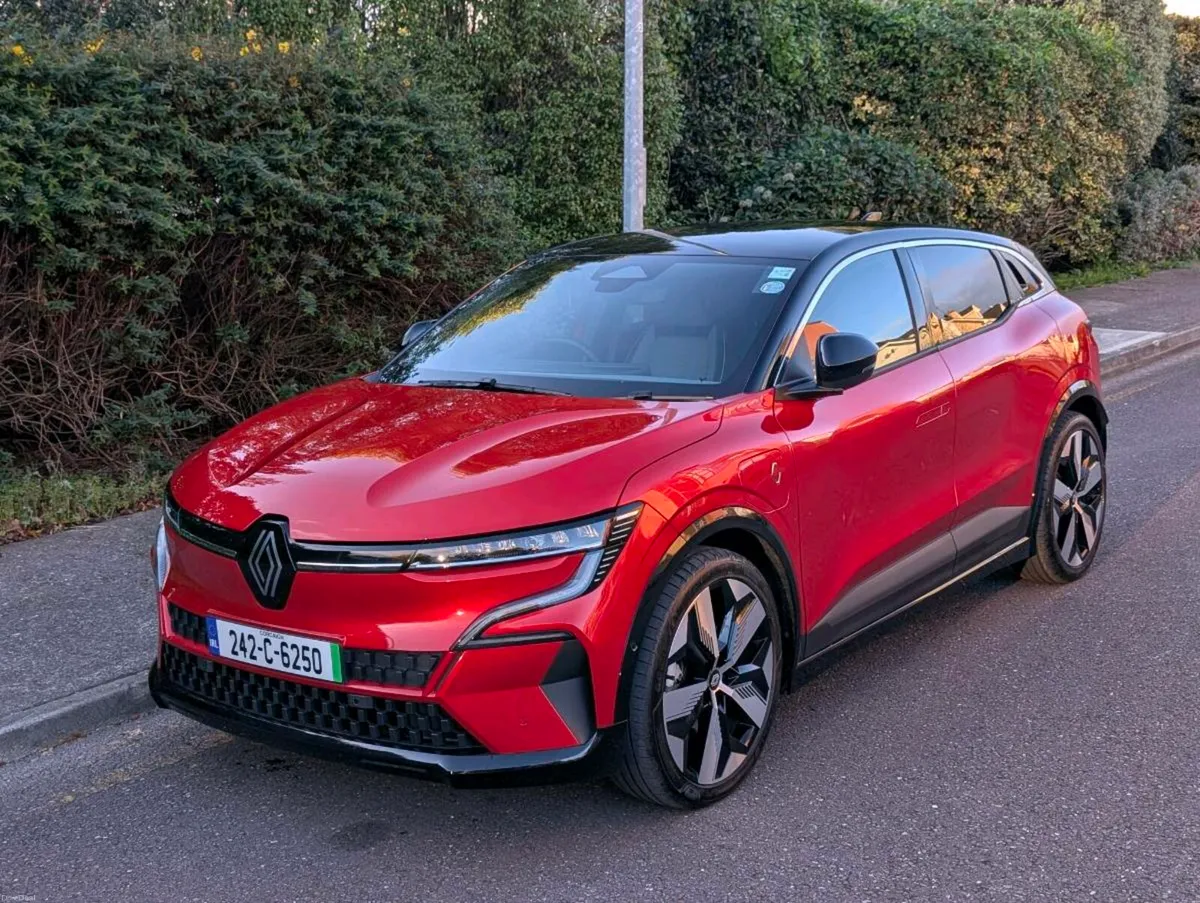 Renault Megane E-Tech Techno EV60 2024 - Image 4