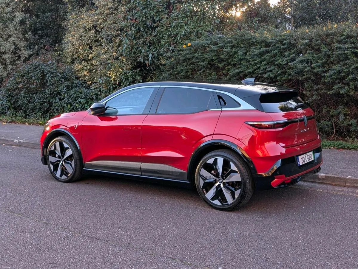 Renault Megane E-Tech Techno EV60 2024 - Image 5