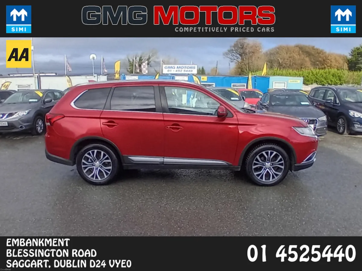 Mitsubishi Outlander 2.2 DI-D 3 4WD **7 SEATER** 1 - Image 4