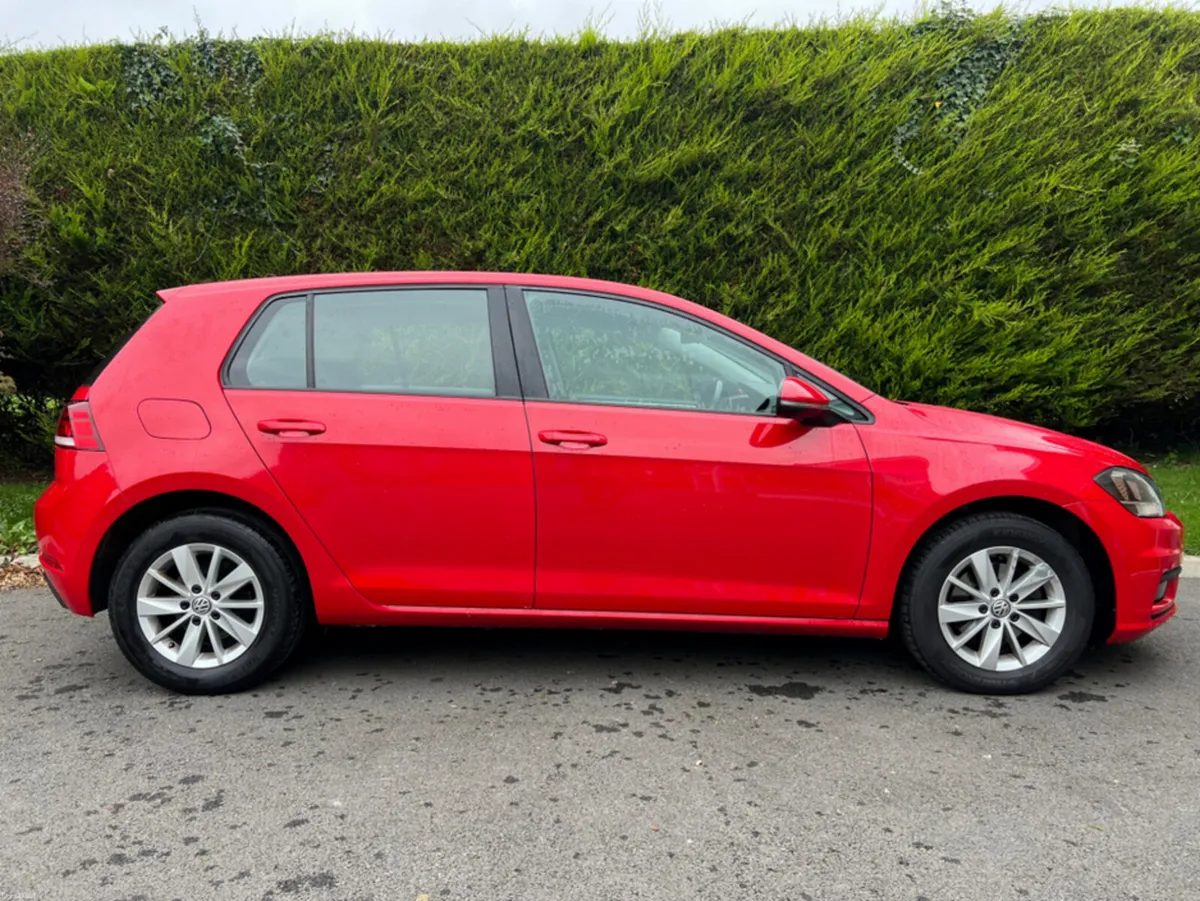 Volkswagen Golf 2021 COMFORTLINE 1.6 TDI 115BHP  M - Image 6