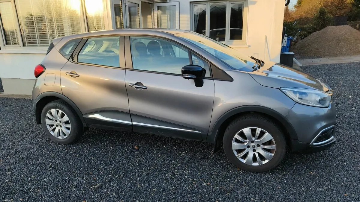 Renault Captur 2016 Automatic - Image 2