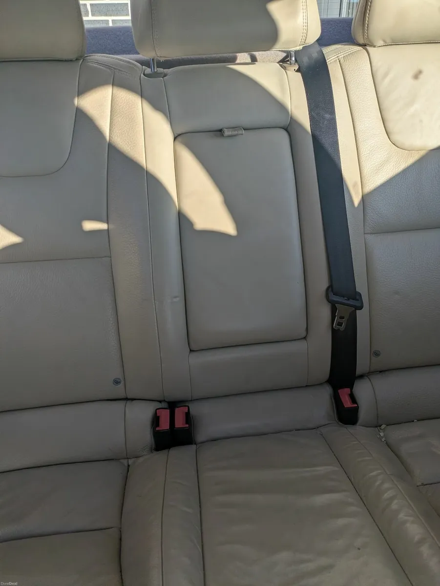 Volvo S60 2012 - Image 2