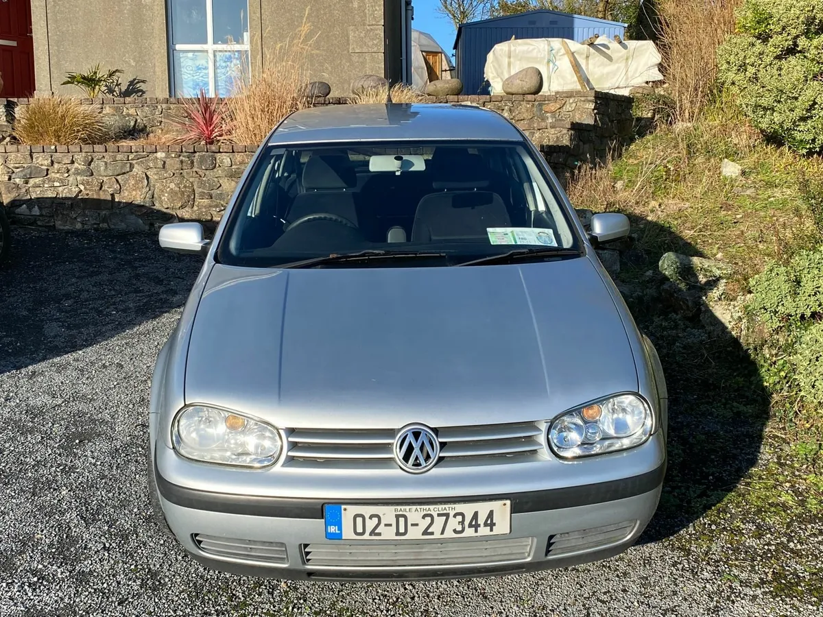 Volkswagen Golf 2002 - Image 1