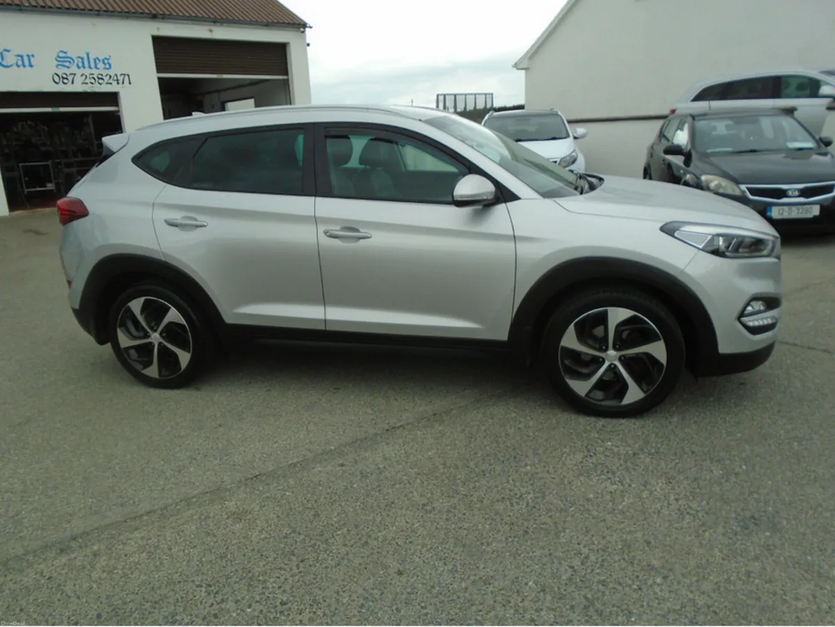 Hyundai Tucson Tucson  2WD SE 5DR AUTO High Spec - Image 2