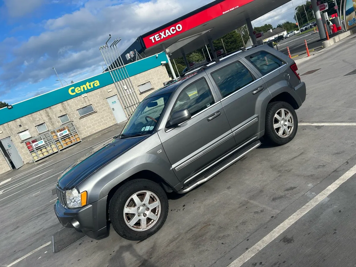 Crew Cab Jeep Grand Cherokee **Deposit taken - Image 2
