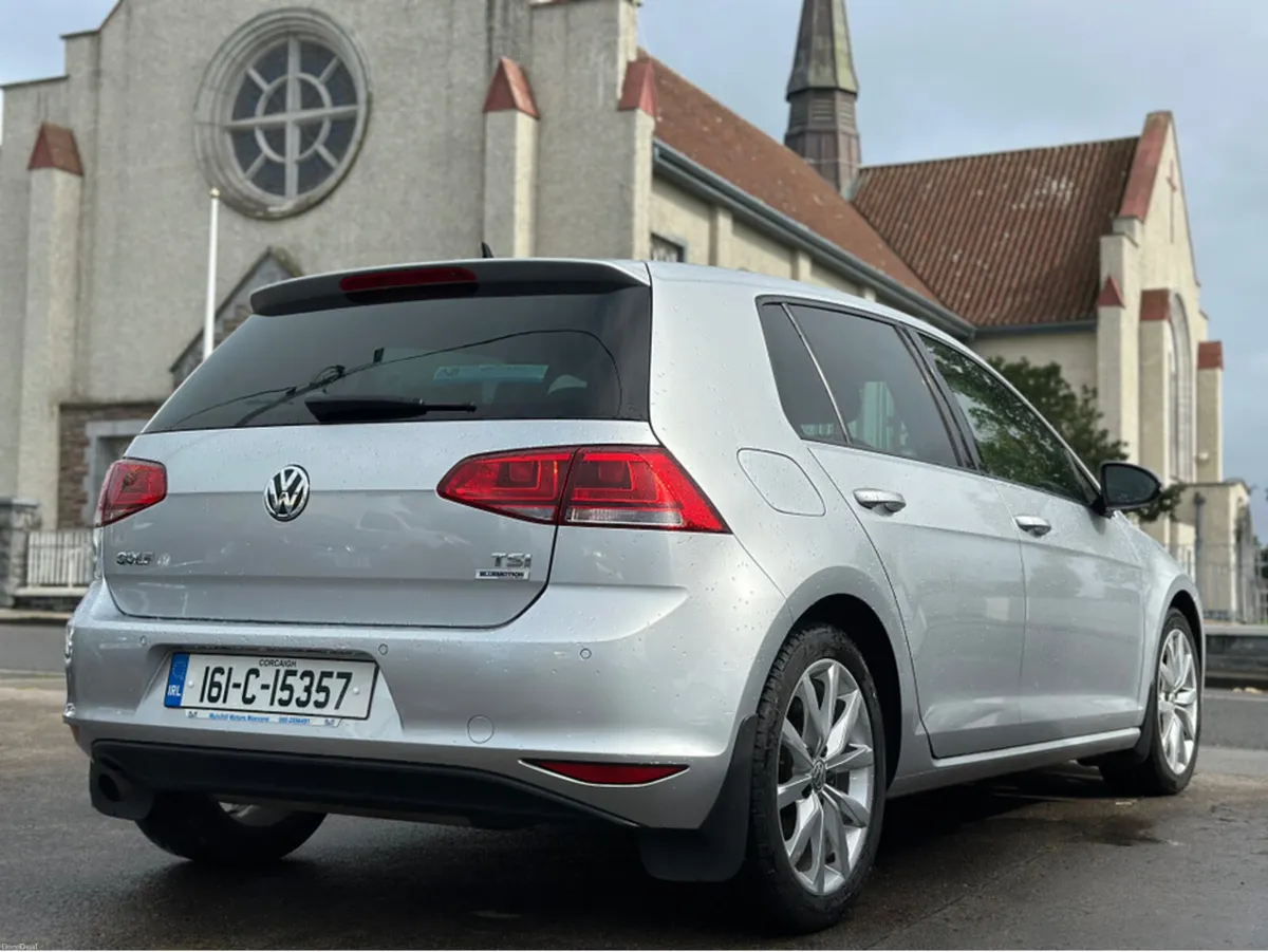 Volkswagen Golf HIGHLINE 1.2 TSI MANUAL 6SPEED FWD - Image 4