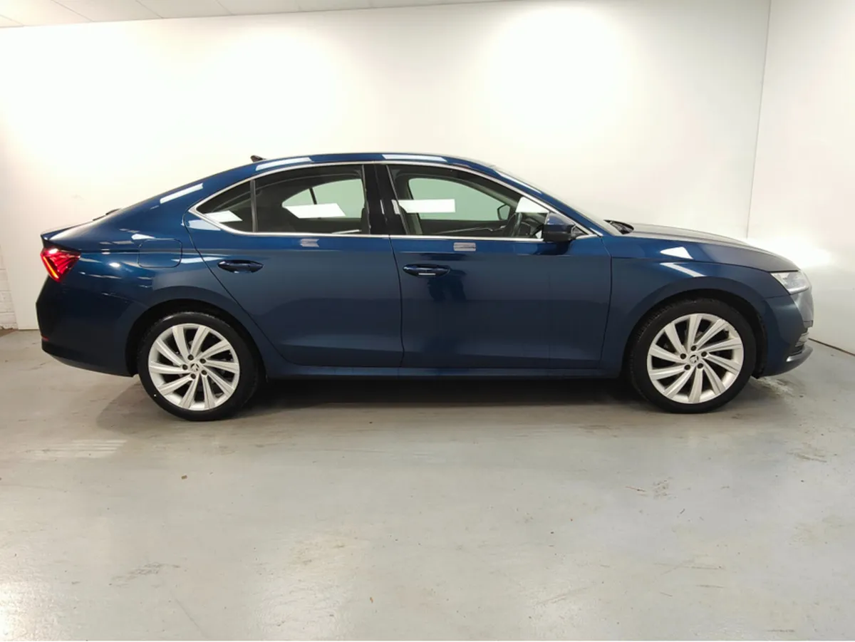 Skoda Octavia STYLE 2.0 TDI 115HP 5DR - Image 4