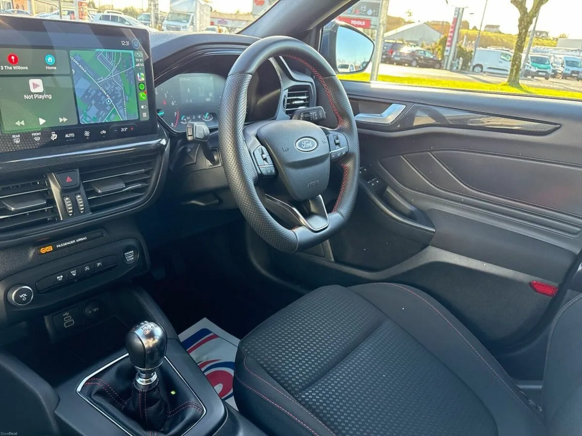 Ford Focus ST-Line 1.0L EcoBoost 125PS - Image 3