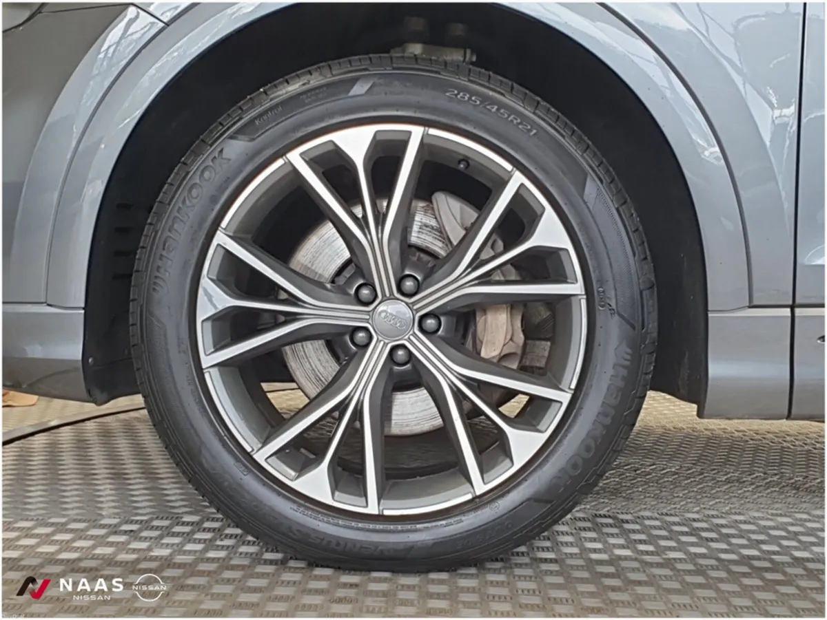 Audi Q8 45 TDI S LINE QUATTRO - Image 6