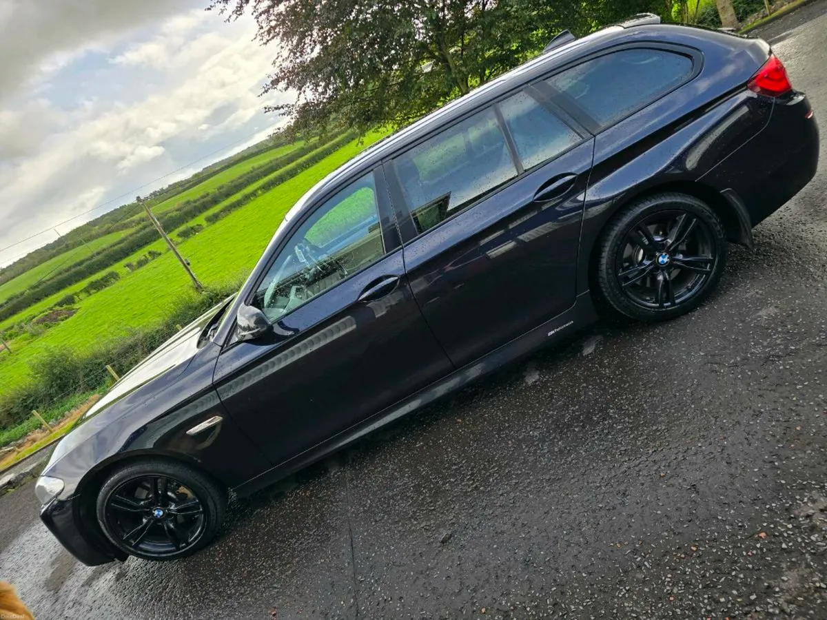 BMW 520D TOURING - Image 1