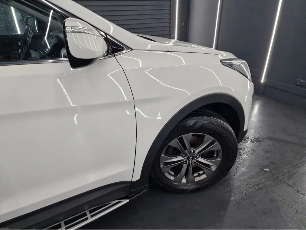Hyundai Santa Fe 4WD SPECIAL EDITION 4 4DR - Image 5