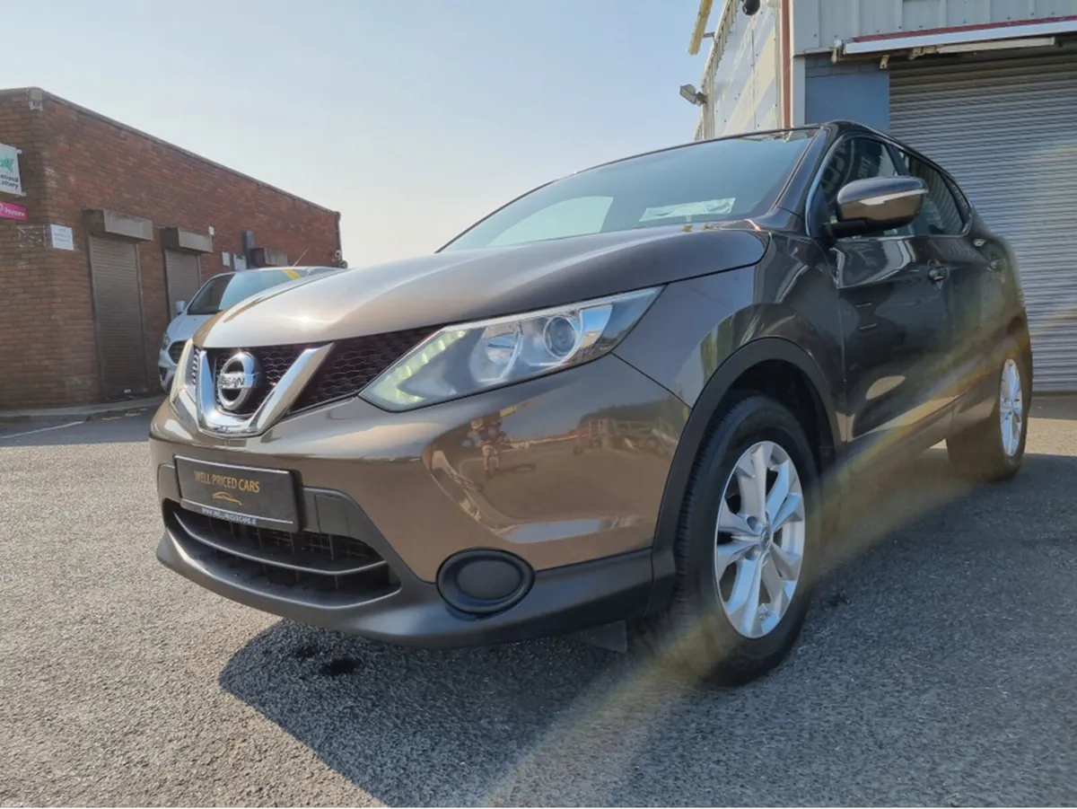 Nissan Qashqai 1.5 DSL XE 4DR - Image 3